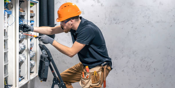 Best Licensed Electrician  in Rochelle, IL